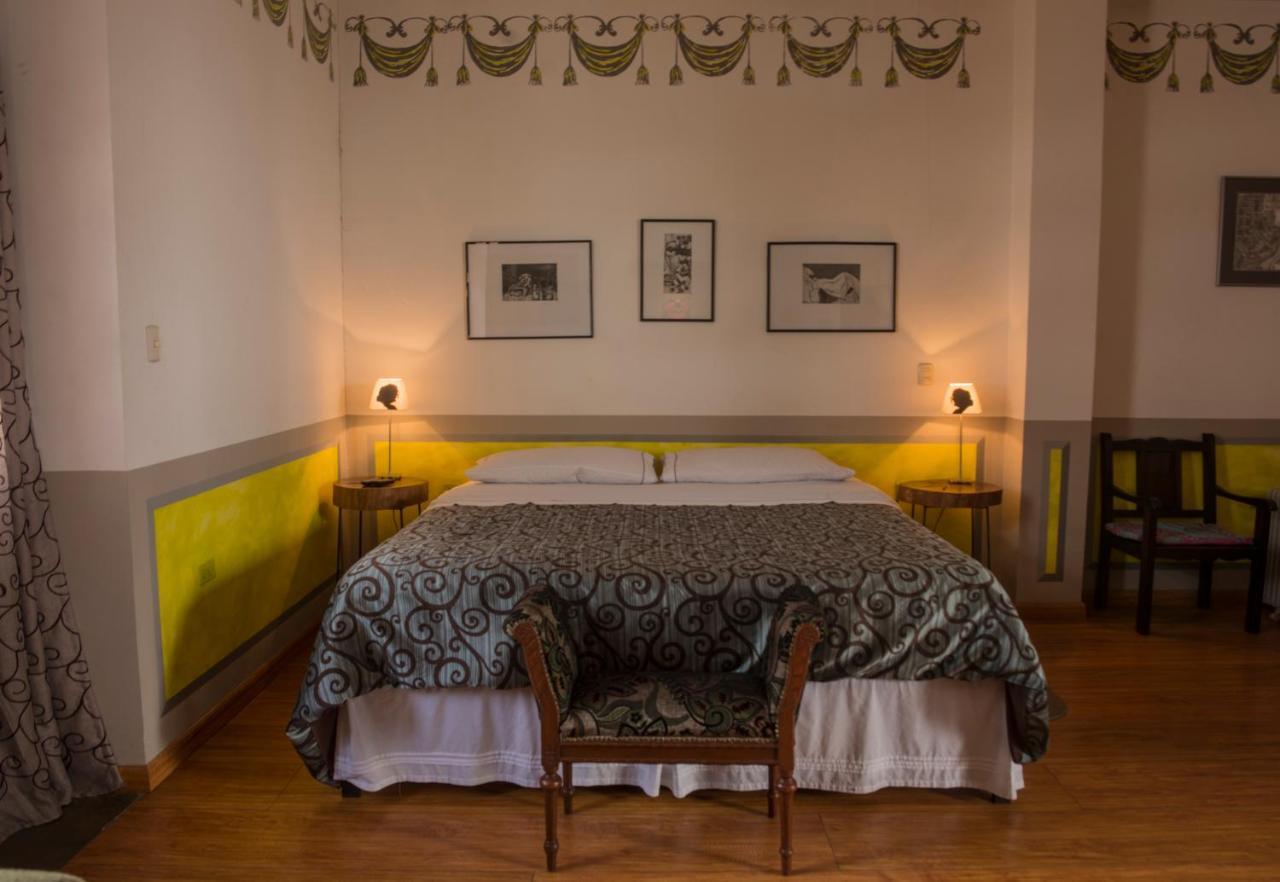 La Casa De Manuel Hotel-Boutique Loja Luaran gambar
